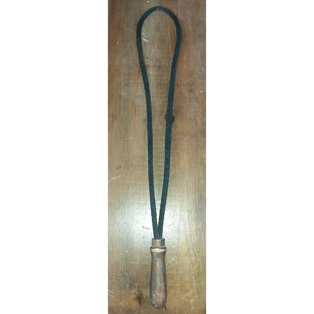 Vintage Large Wire Rug Beater Pillow Fluffer Wooden Handle 28.5